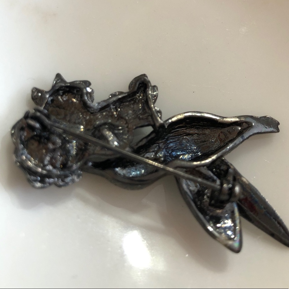Pewter Hummingbird Pin Brooch - Picture 2 of 4